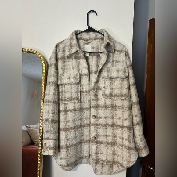 H&M Jackets & Blazers - H & M Neutral Plaid Shacket